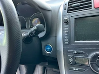 Toyota auris 1.8 full hybrid lesauto - afbeelding 40 van  45