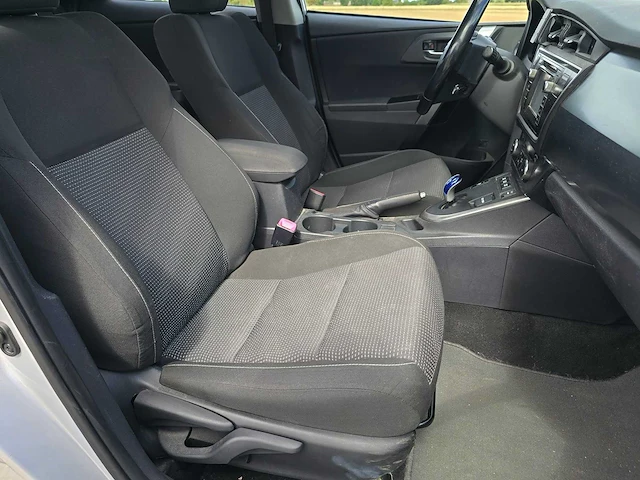 Toyota auris 1.8 hybrid aspiration, 5-knz-97 - afbeelding 3 van  33