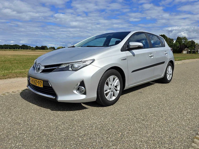 Toyota auris 1.8 hybrid aspiration, 5-knz-97 - afbeelding 1 van  33