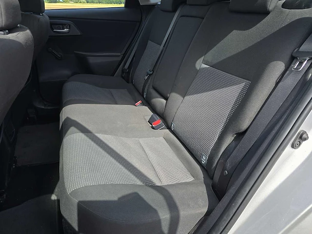 Toyota auris 1.8 hybrid aspiration, 5-knz-97 - afbeelding 19 van  33
