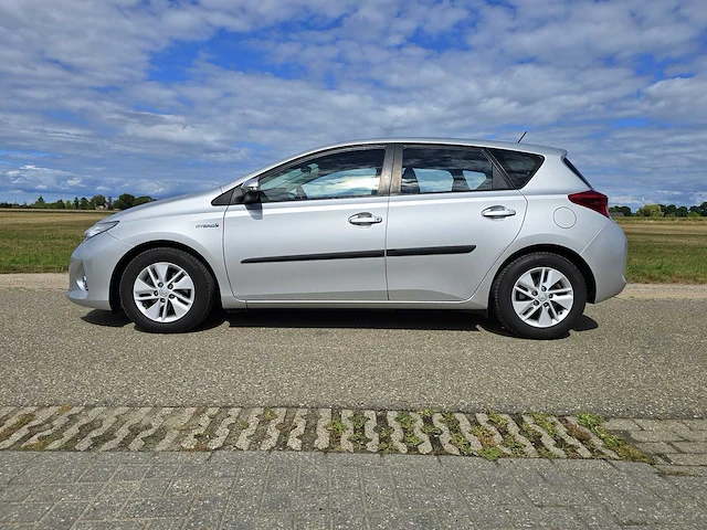 Toyota auris 1.8 hybrid aspiration, 5-knz-97 - afbeelding 12 van  33