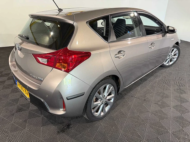 Toyota auris 1.8 hybrid dynamic, 5-kbl-67 - afbeelding 9 van  13