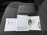 Toyota auris 1.8 hybrid lease , 79-zrr-1 - afbeelding 9 van  17