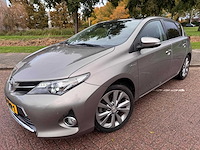 Toyota auris 1.8 hybrid lease , 79-zrr-1 - afbeelding 1 van  17