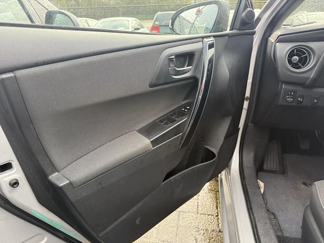 Toyota auris 33i vvt,2017 - afbeelding 24 van  27