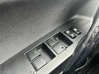 Toyota auris touring sports 1.2t dynamic | r-580-rx - afbeelding 11 van  26