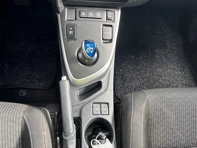 Toyota auris touring sports 1.8 hybr. lease , 7-zhp-28 - afbeelding 5 van  23