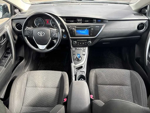 Toyota auris touring sports 1.8 hybr. lease , 7-zhp-28 - afbeelding 23 van  23