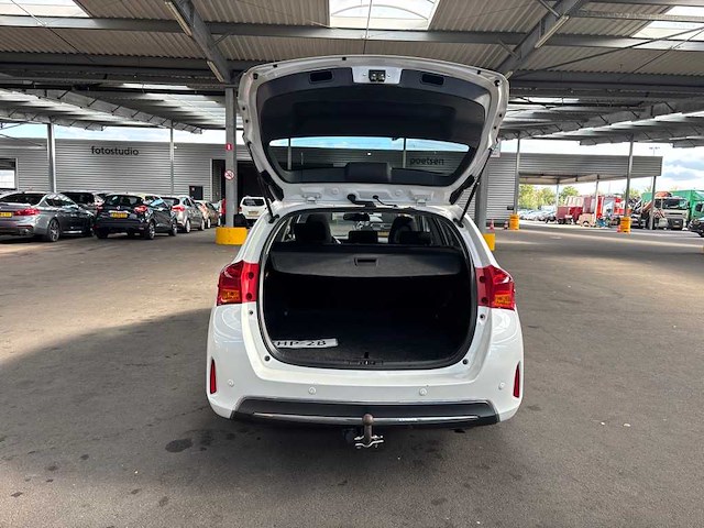 Toyota auris touring sports 1.8 hybr. lease , 7-zhp-28 - afbeelding 10 van  23
