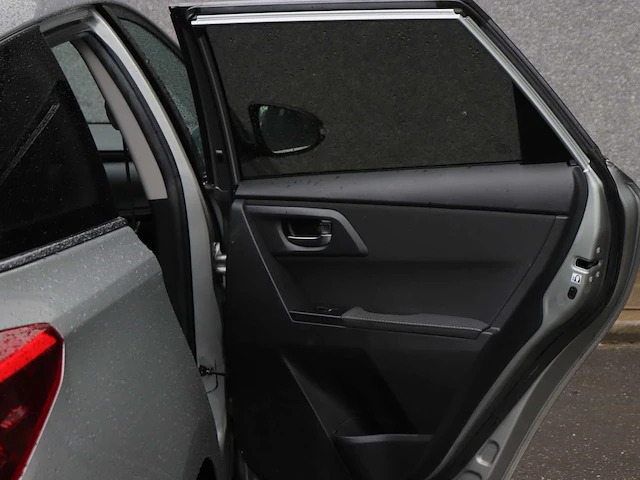Toyota auris touring sports 1.8 hybrid black edition | rr-811-j - afbeelding 10 van  29