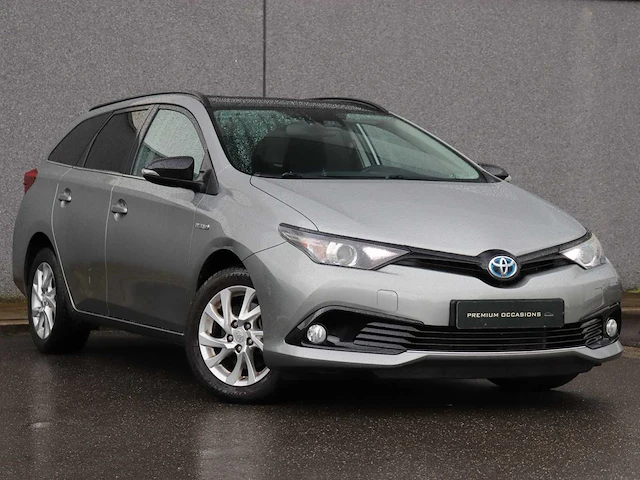 Toyota auris touring sports 1.8 hybrid black edition | rr-811-j - afbeelding 23 van  29