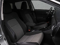 Toyota auris touring sports 1.8 hybrid black edition | rr-811-j - afbeelding 16 van  29