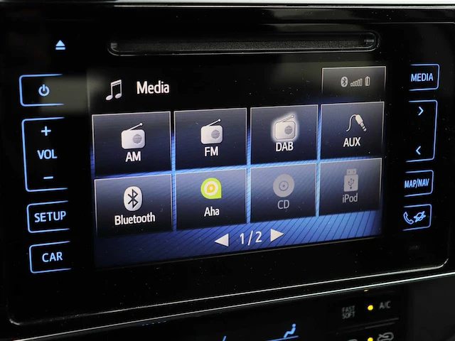 Toyota auris touring sports 1.8 hybrid black edition | rr-811-j - afbeelding 26 van  29