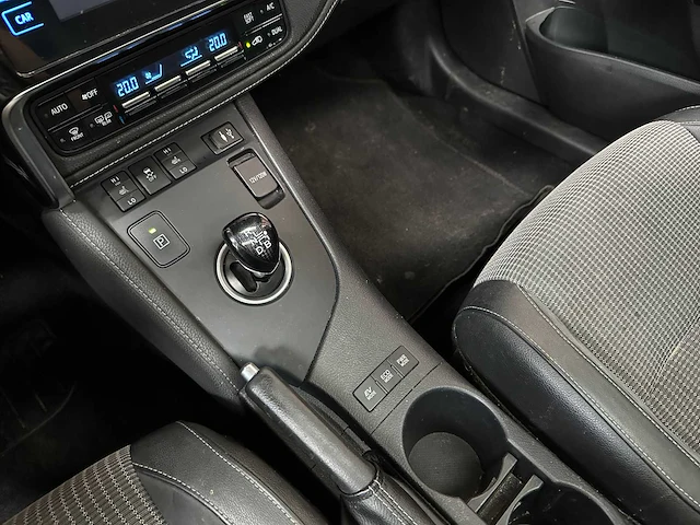 Toyota auris touring sports 1.8 hybrid lease pro 99pk 2015, hp-749-z - afbeelding 19 van  41