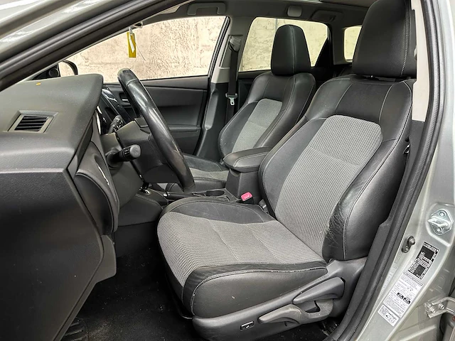 Toyota auris touring sports 1.8 hybrid lease pro 99pk 2015, hp-749-z - afbeelding 22 van  41