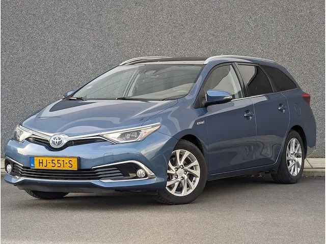 Toyota auris touring sports | hj-551-s - afbeelding 1 van  40