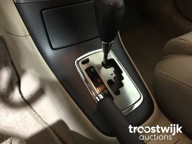 Toyota avensis 1.8 vvti automaat, 27-nkk-1 - afbeelding 17 van  25