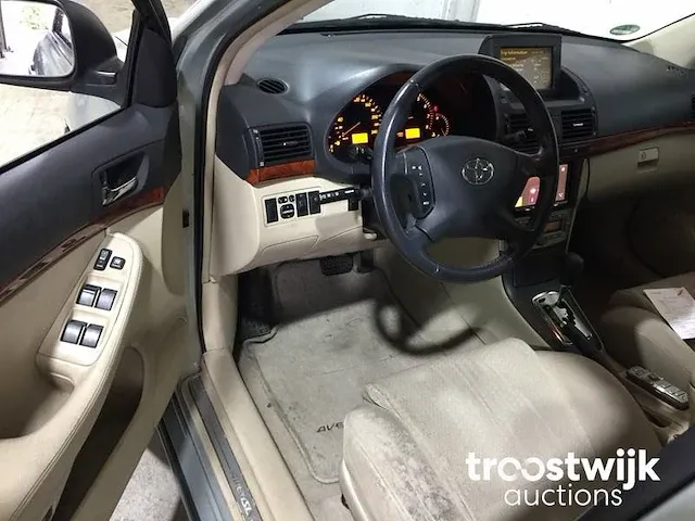 Toyota avensis 1.8 vvti automaat, 27-nkk-1 - afbeelding 9 van  25