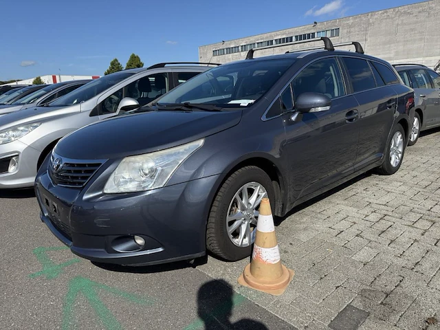Toyota avensis sw 2.0 d-4d executive ii dpf 126, 2011 - afbeelding 1 van  32