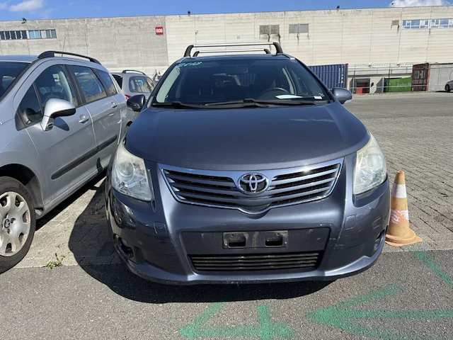 Toyota avensis sw 2.0 d-4d executive ii dpf 126, 2011 - afbeelding 12 van  32