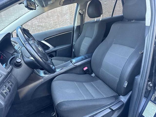 Toyota avensis wagon 1.6 vvti business car 2013 | 9-khn-92 - afbeelding 2 van  28