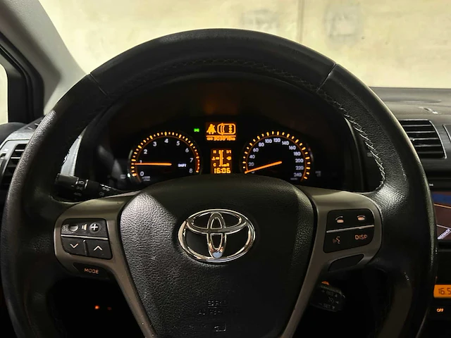Toyota avensis wagon 1.8 vvti panoramic 147pk 2009, 17-jrj-6 youngtimer - afbeelding 13 van  36