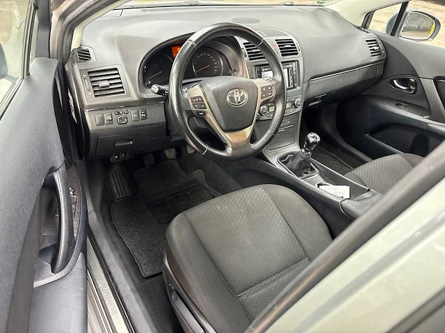 Toyota avensis wagon 1.8 vvti panoramic business special 2009 | 93-hps-3 - afbeelding 11 van  26