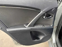 Toyota avensis wagon 1.8 vvti panoramic business special 2009 | 93-hps-3 - afbeelding 19 van  26