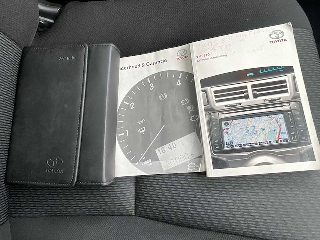 Toyota avensis wagon 1.8 vvti panoramic business special 2009 | 93-hps-3 - afbeelding 24 van  32