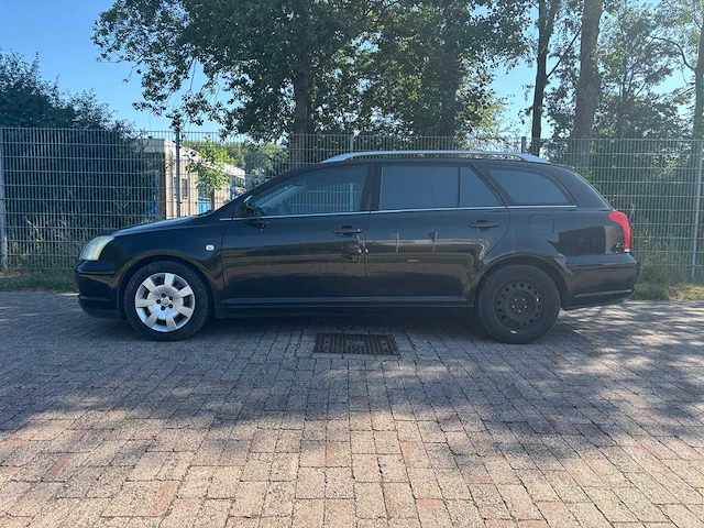 Toyota avensis wagon 2.0 vvti linea sol 2005 | 24-rt-tk i - afbeelding 2 van  11