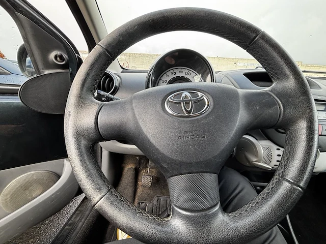 Toyota aygo 1 0i vvt,2011 - afbeelding 6 van  34