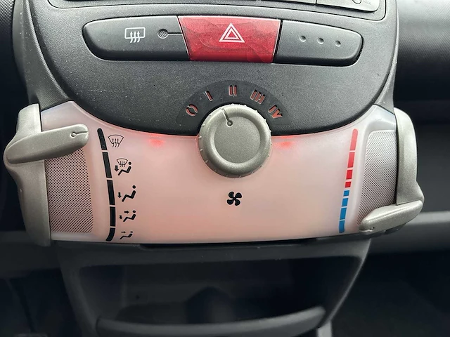 Toyota aygo 1.0-12v | 13-gjp-8 - afbeelding 9 van  21