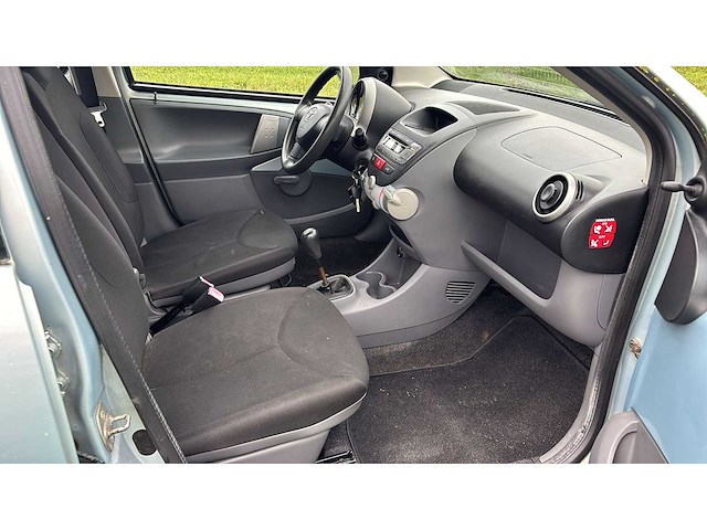Toyota aygo 1.0-12v 2008 | 51-zh-zv i - afbeelding 6 van  13