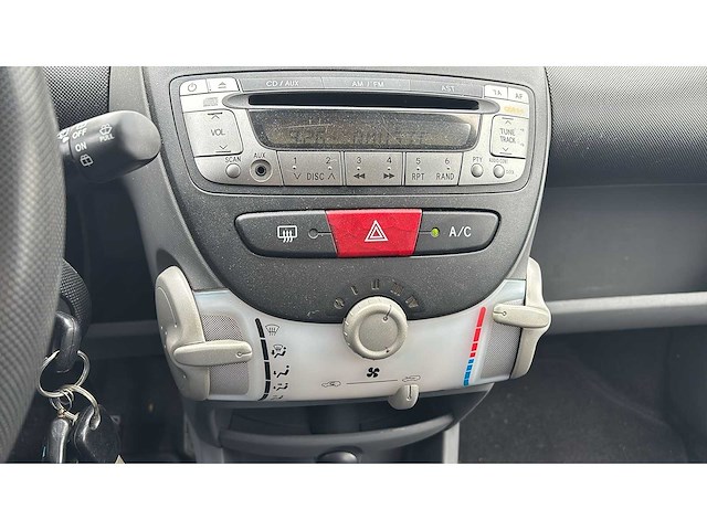 Toyota aygo 1.0-12v 2008 | 51-zh-zv i - afbeelding 11 van  13