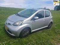 Toyota aygo 1.0-12v , 3-zrt-79 - afbeelding 1 van  12