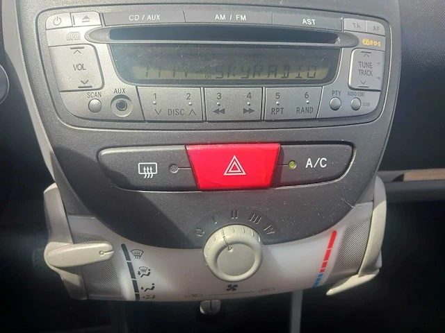 Toyota aygo 1.0-12v , 3-zrt-79 - afbeelding 11 van  12