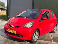 Toyota aygo 1.0-12v + , 68-tv-jr - afbeelding 1 van  13
