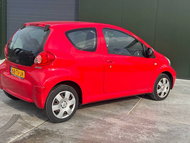 Toyota aygo 1.0-12v + , 68-tv-jr - afbeelding 10 van  13
