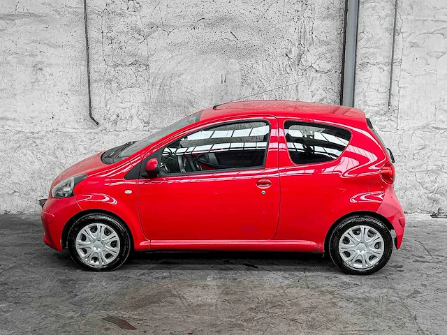 Toyota aygo 1.0-12v 68pk 2005, tn-935-d - afbeelding 8 van  25