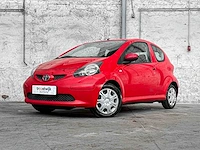 Toyota aygo 1.0-12v 68pk 2005, tn-935-d - afbeelding 1 van  25