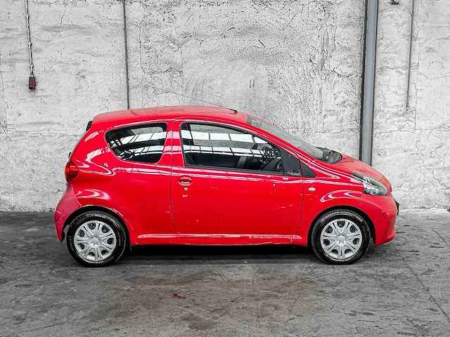 Toyota aygo 1.0-12v 68pk 2005, tn-935-d - afbeelding 24 van  25