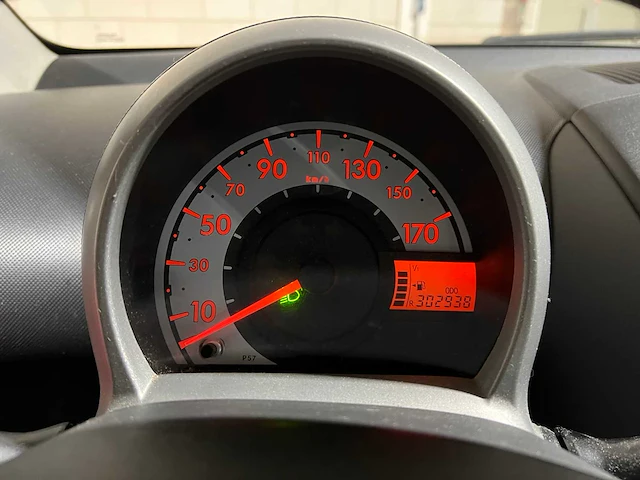 Toyota aygo 1.0-12v 68pk 2006, 69-sv-df - afbeelding 9 van  31