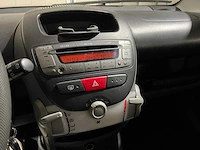Toyota aygo 1.0-12v 68pk 2006, 69-sv-df - afbeelding 11 van  31
