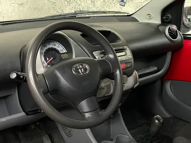 Toyota aygo 1.0-12v 68pk 2007, 70-pkh-2 - afbeelding 16 van  38