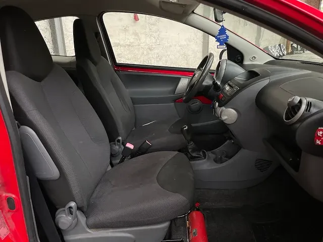 Toyota aygo 1.0-12v 68pk 2007, 70-pkh-2 - afbeelding 29 van  38
