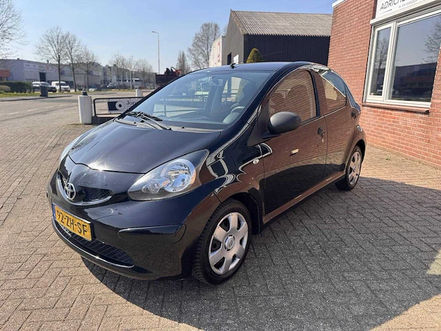 Toyota aygo 1.0-12v , 92-zh-sf - afbeelding 6 van  14