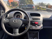 Toyota aygo 1.0-12v , 92-zh-sf - afbeelding 11 van  14