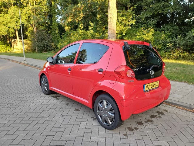 Toyota aygo 1.0-12v , 92-zn-zx - afbeelding 3 van  8