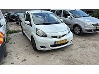 Toyota aygo 1.0-12v access 2009 | 52-htg-8 - afbeelding 1 van  5