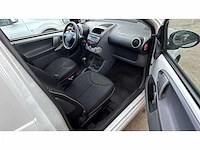 Toyota aygo 1.0-12v access 2009 | 52-htg-8 - afbeelding 5 van  5